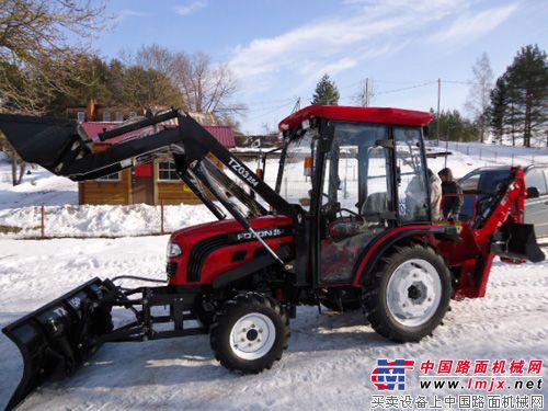 雷沃“推雪机”索契冬奥会上显身手