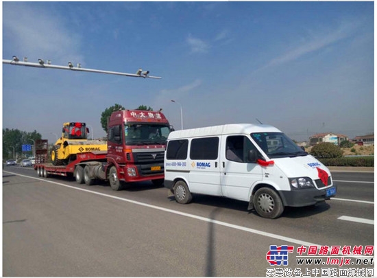 徐州土豪陪嫁女兒寶馬格壓路機