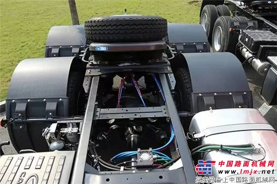 [最全图解]6×4汉马H9牵引车 轻松搞定长途物流运输