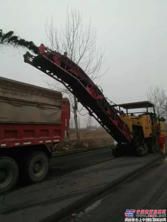 三一路机助力廊坊道路升级工程