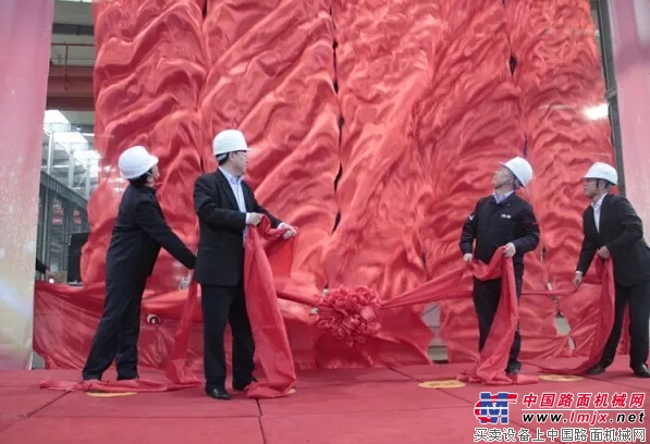 國之重器，展翅高飛—— 中交西築6240mm土壓平衡盾構機首發下線