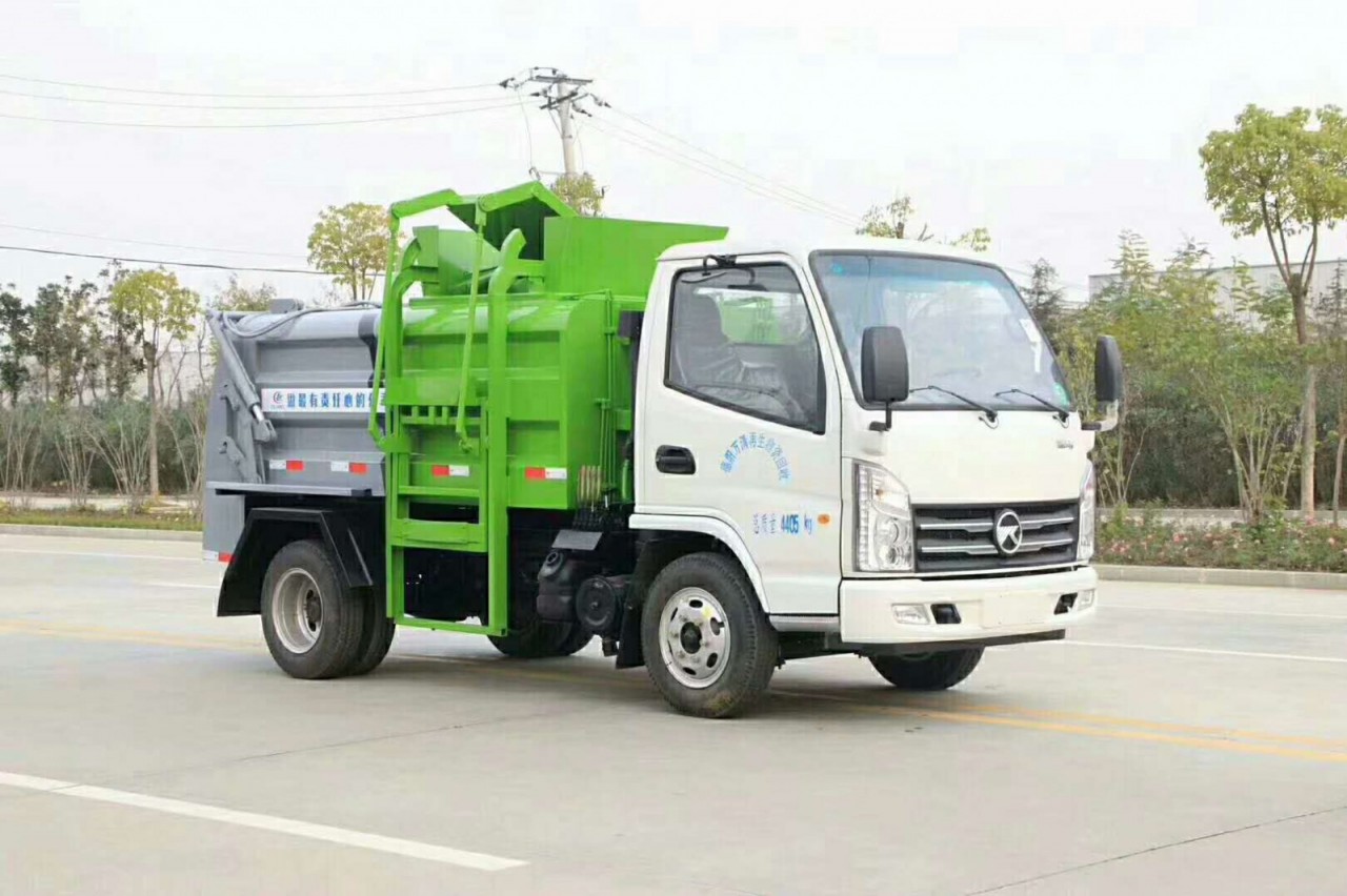 供應東風多利卡藍牌不超重餐廚垃圾車，可全國上戶垃圾車廠家